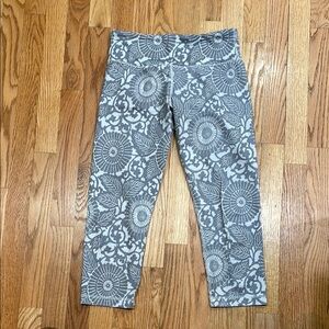 Lululemon cropped leggings